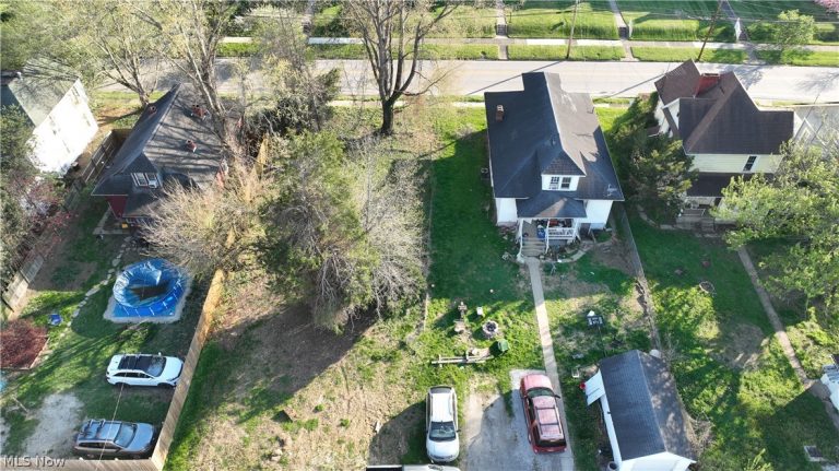 1319 16th Street, Parkersburg, WV - Photo 8