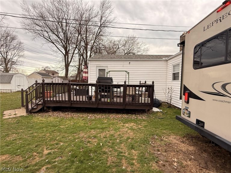 35288 Beach Park Avenue, Eastlake, OH - Photo 5