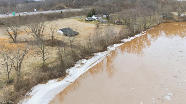 609 Little Kanawha River Road, Parkersburg, WV - Photo 4