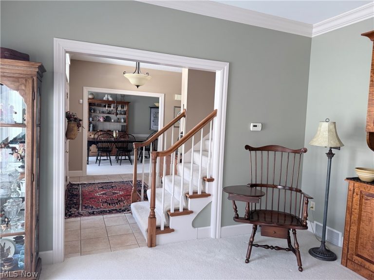 2142 Pearce Circle, Salem, OH - Photo 6