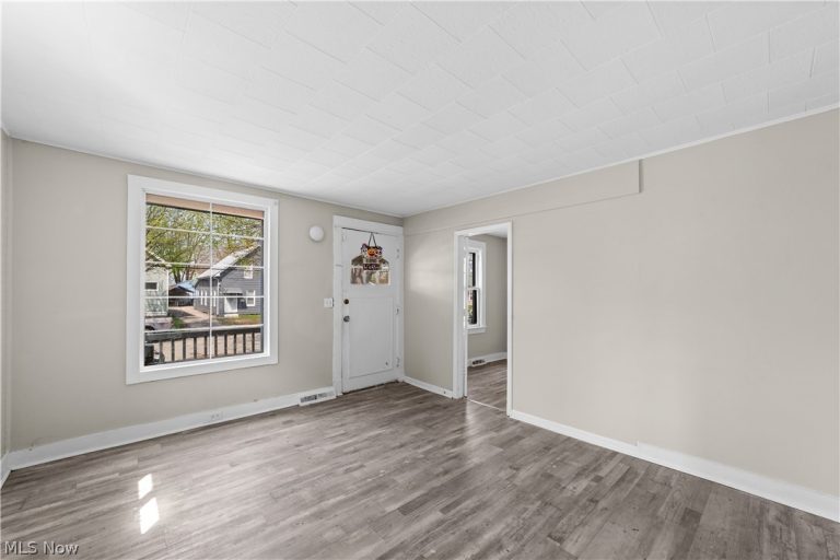 3515 50th Street, Cleveland, OH - Photo 4