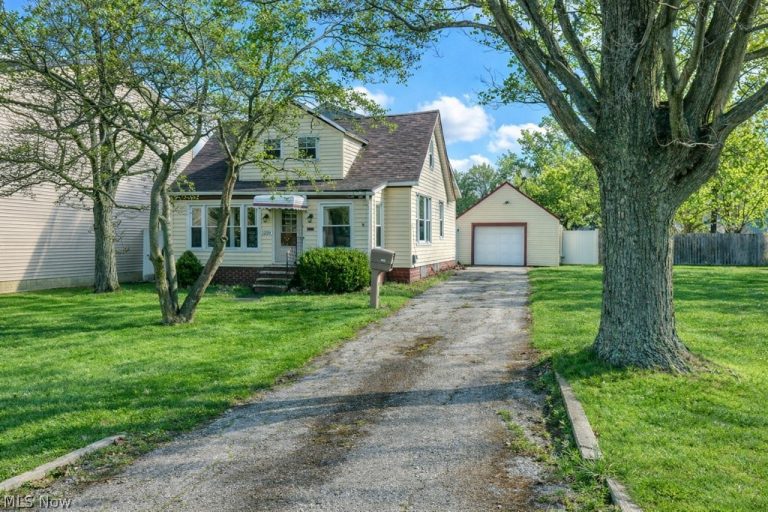 1259 351 Street, Eastlake, OH, 44095