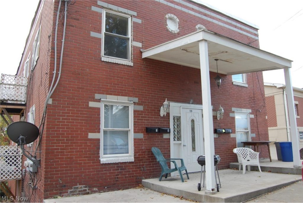 106 12th #Apt 1, Weirton, WV