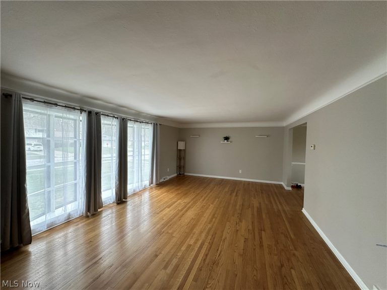 6506 Fairweather Drive, Cleveland, OH - Photo 3