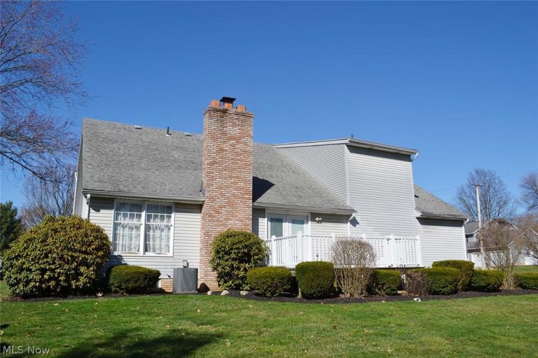 6566 Hythe Street, Canton, OH - Photo 5