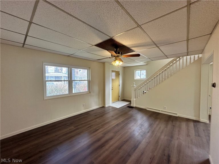 314 Adolphus Street, Chester, WV - Photo 2