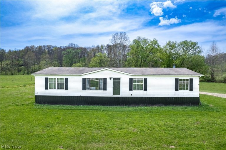 5762 Wadesville Road, Belleville, WV - Photo 2