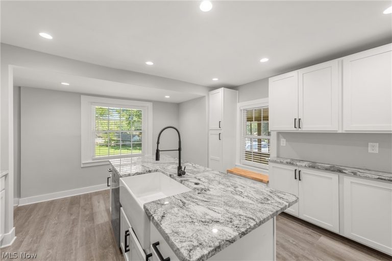 37384 Detroit Road, Avon, OH - Photo 5