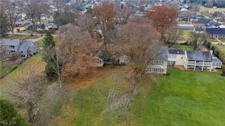 5515 2nd Avenue, Vienna, WV - Photo 5