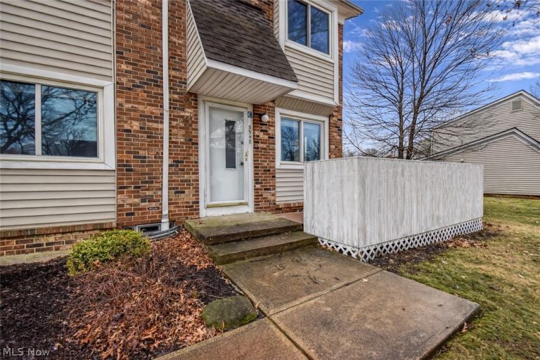5548 Ivy Court #C, Willoughby, OH, 44094
