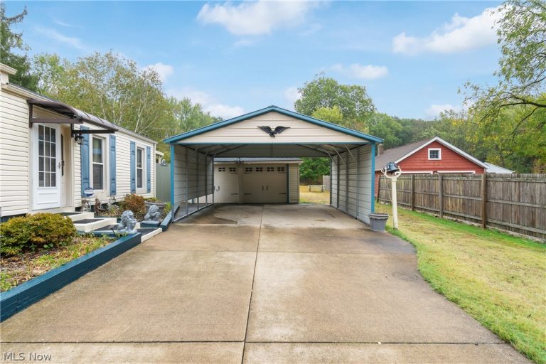1649 Betz Road, Akron, OH - Photo 4