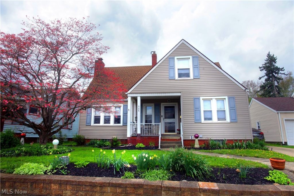 345 Roslyn Avenue, Canton, OH