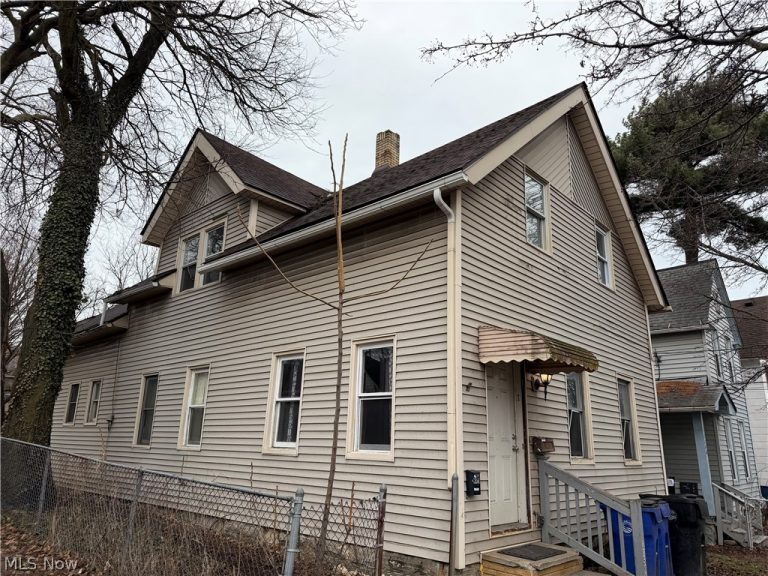 3150 40th Street, Cleveland, OH - Photo 2