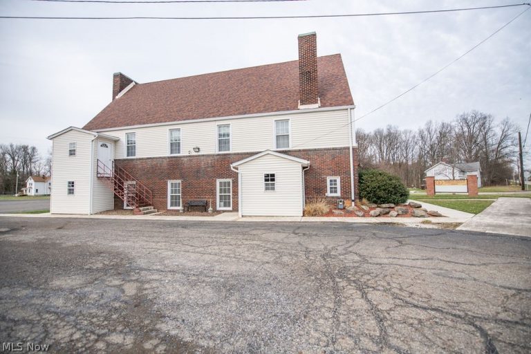 14760 Gaskill Drive, Alliance, OH - Photo 2