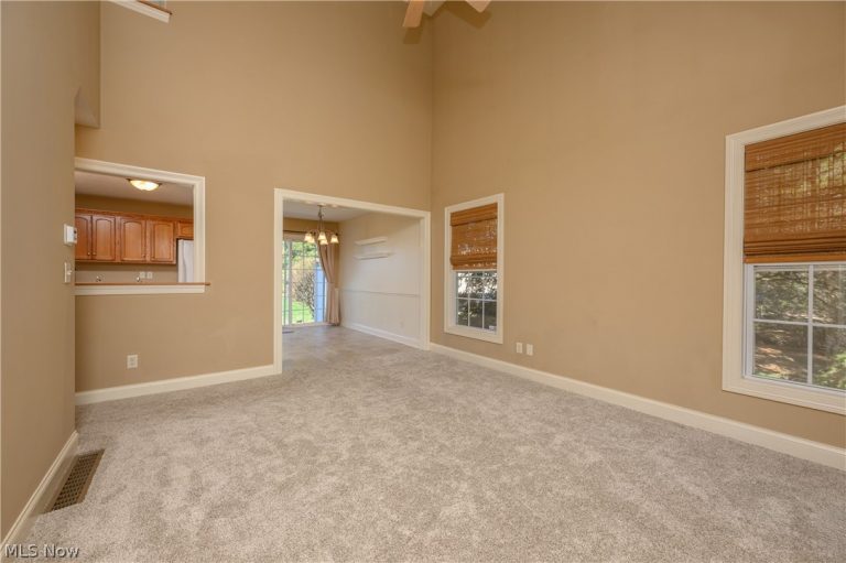 465 Wagler Avenue, Hartville, OH - Photo 5