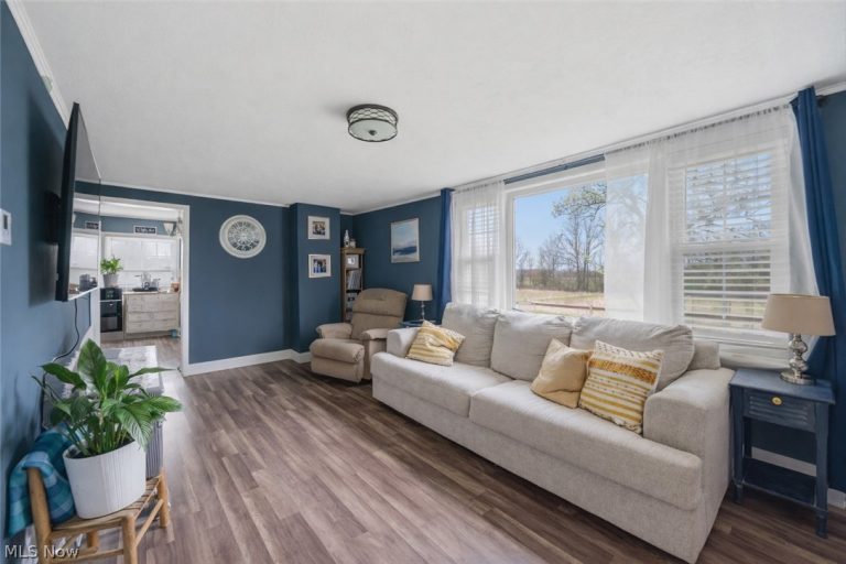 9669 Tallmadge Road, Diamond, OH - Photo 2