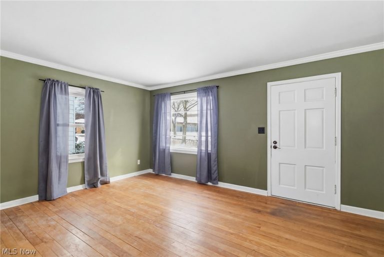 282 Schrop Avenue, Akron, OH - Photo 5