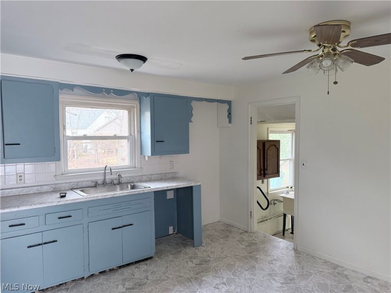799 Stevens Boulevard, Eastlake, OH - Photo 3