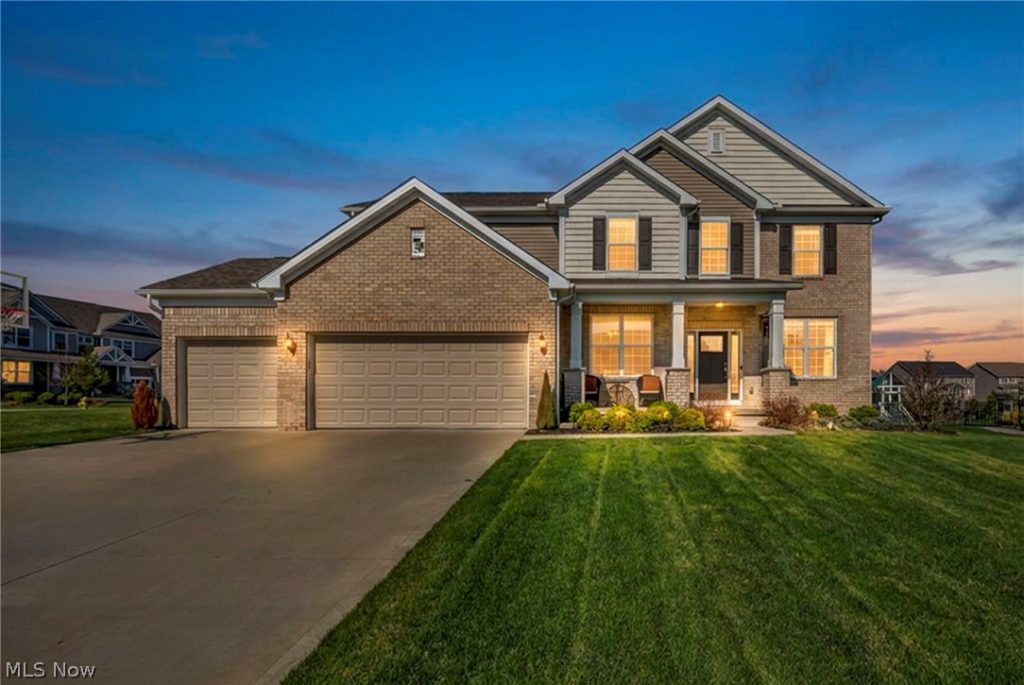 5250 Duxbury Drive, Copley, OH
