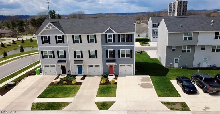 114 Slate Ridge Drive #9, Barberton, OH - Photo 2