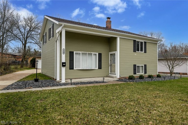 19 Brune Drive, Bedford, OH - Photo 3