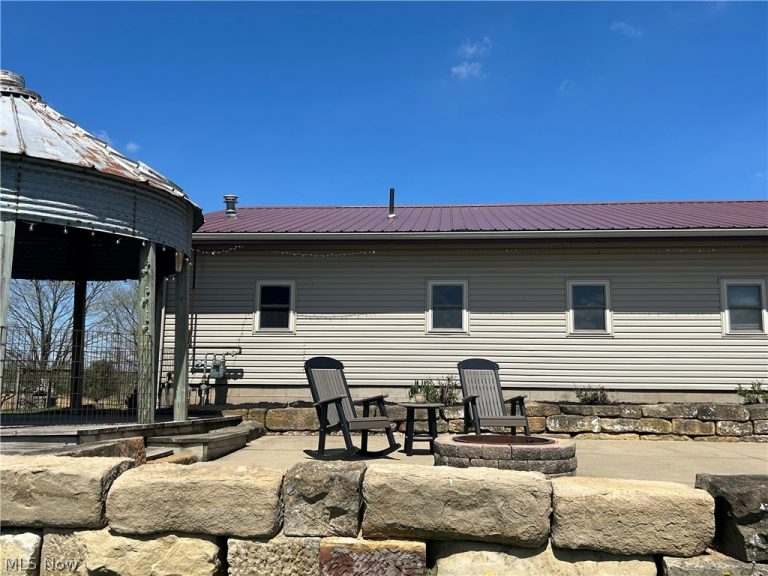 6050 Township Road 606, Fredericksburg, OH - Photo 4