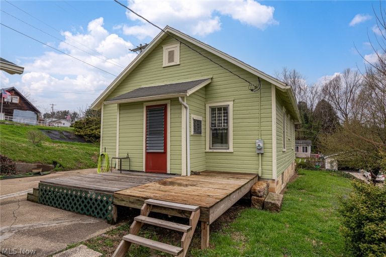 481 Hill Street, Coshocton, OH - Photo 3
