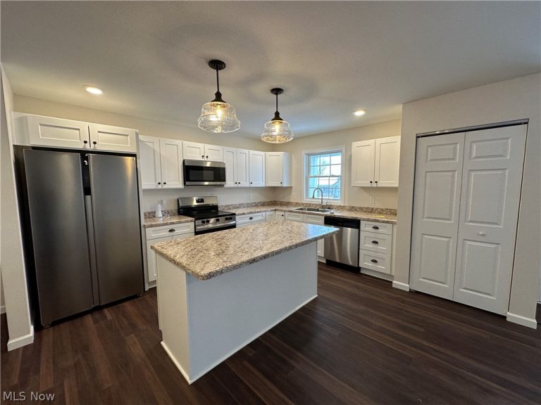 1210 Aberdeen Avenue, Youngstown, OH - Photo 6