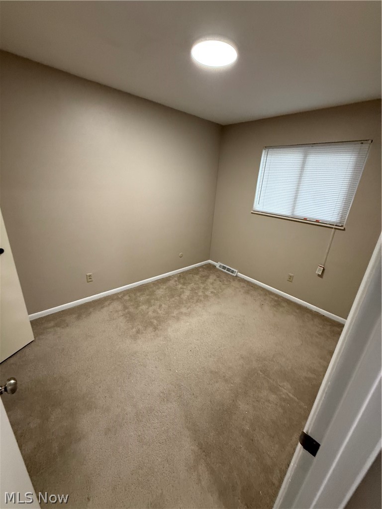 6136 Clingan Road, Poland, OH - Photo 6
