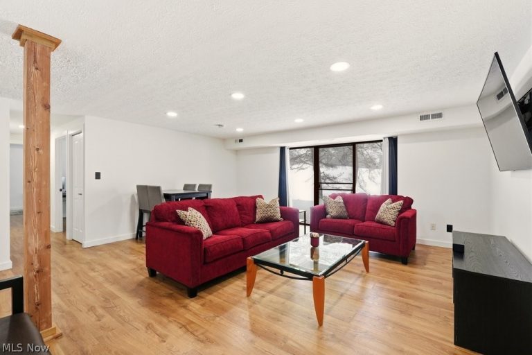 9840 Sunrise Boulevard #S27, North Royalton, OH - Photo 4