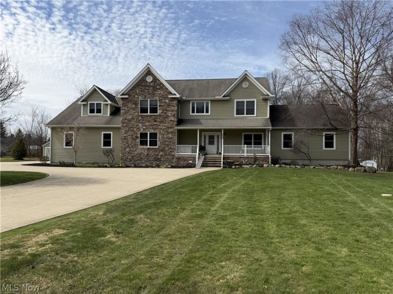 3020 Worrell Road, Willoughby Hills, OH, 44094