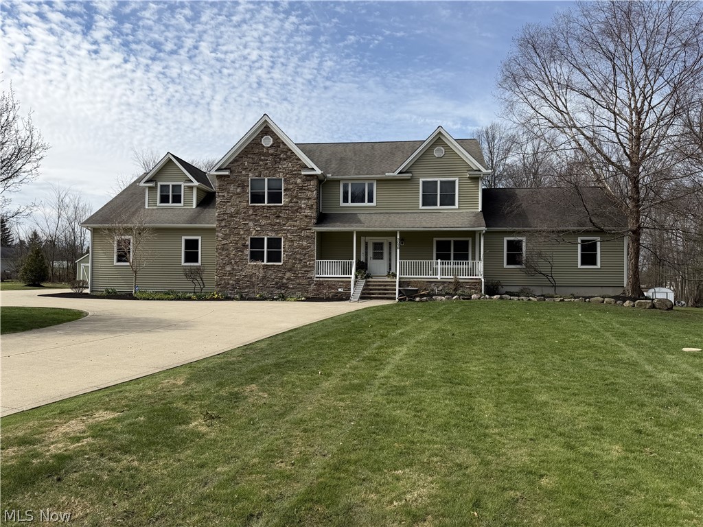 3020 Worrell Road, Willoughby Hills, OH
