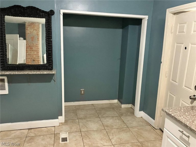 3706 57th Street, Cleveland, OH - Photo 4