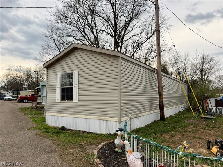 2606 Lincoln Way #53, Massillon, OH - Photo 2