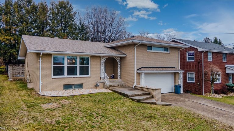 211 Donell Street, Weirton, WV - Photo 2