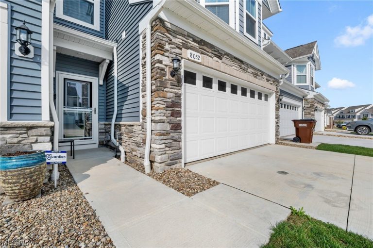 805 Dipper Lane #2, Aurora, OH - Photo 4
