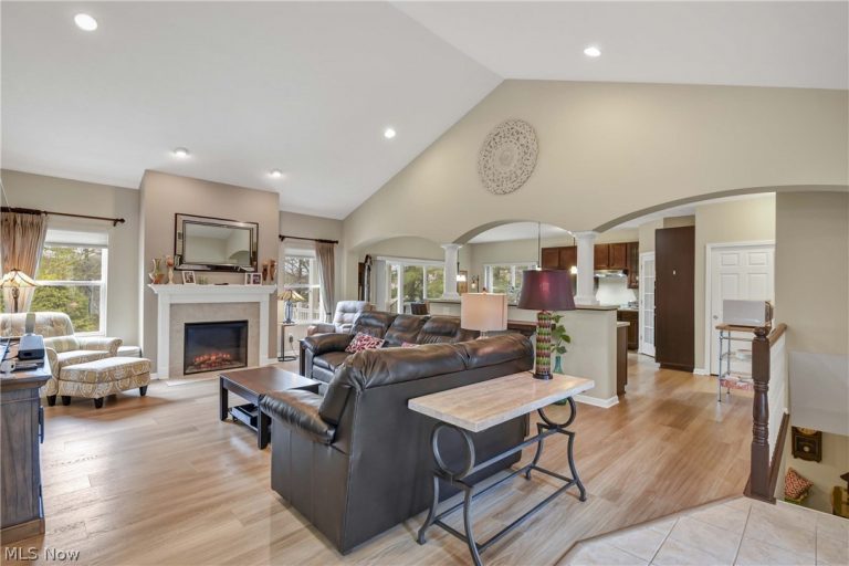 12218 Prospect Road, Strongsville, OH - Photo 6