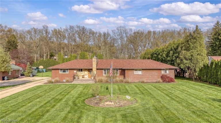 327 Miller Road, Akron, OH - Photo 3