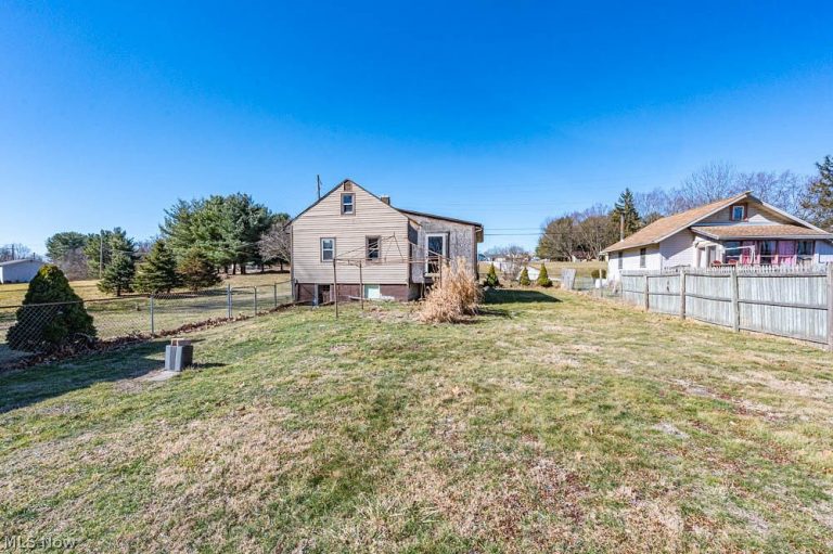 3236 Young Avenue, Massillon, OH - Photo 4