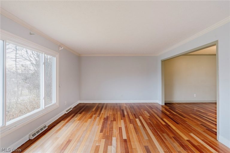 5875 Deepwood Trail, Solon, OH - Photo 4