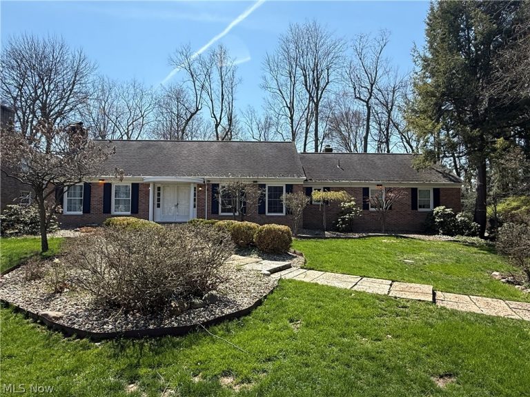 1800 Amarillo Street, North Canton, OH - Photo 2