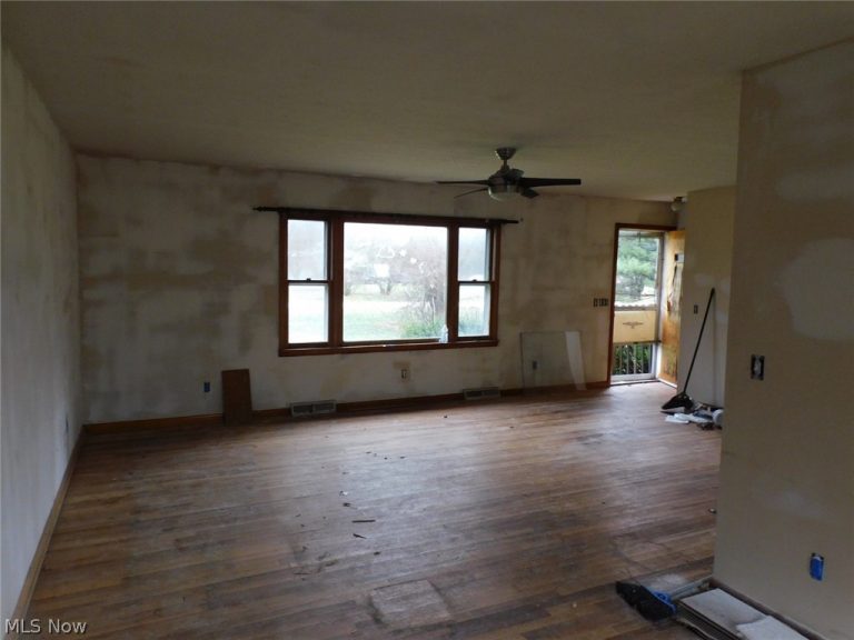 1790 Dadeyville Road, Austinburg, OH - Photo 8