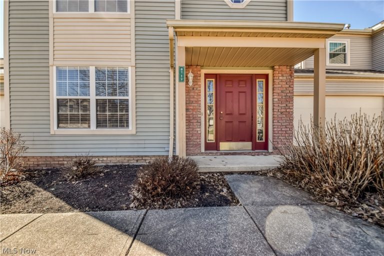 8712 Elmdale Trce, Macedonia, OH - Photo 3