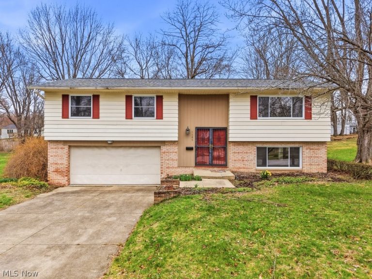 1285 Gale Drive, Kent, OH, 44240