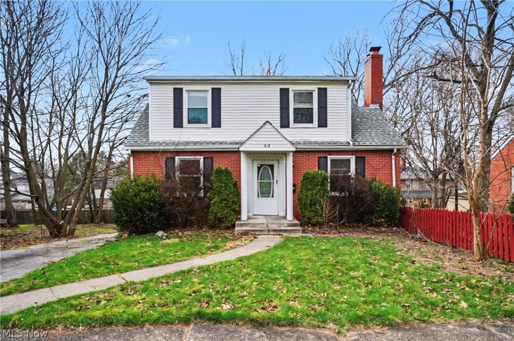 412 Orchard Avenue, Niles, OH