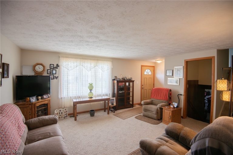 719 Oregon Avenue, McDonald, OH - Photo 5
