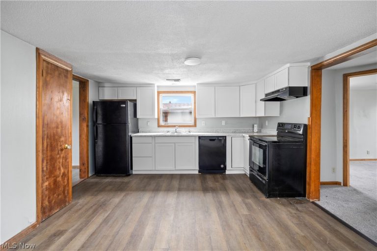 214 Linden Street, Port Clinton, OH - Photo 2