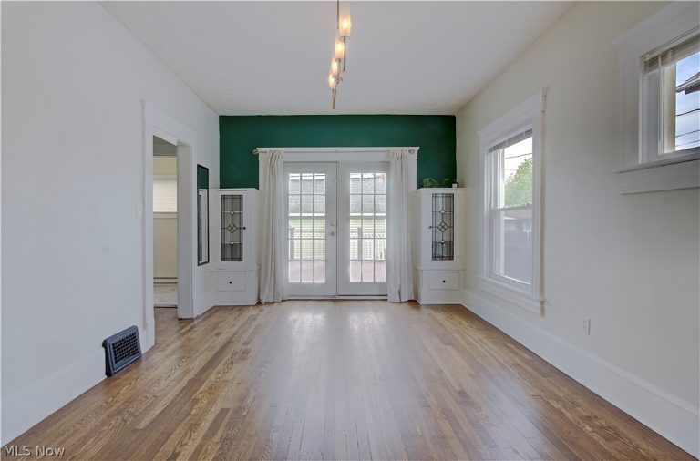 4096 160th Street, Cleveland, OH - Photo 4