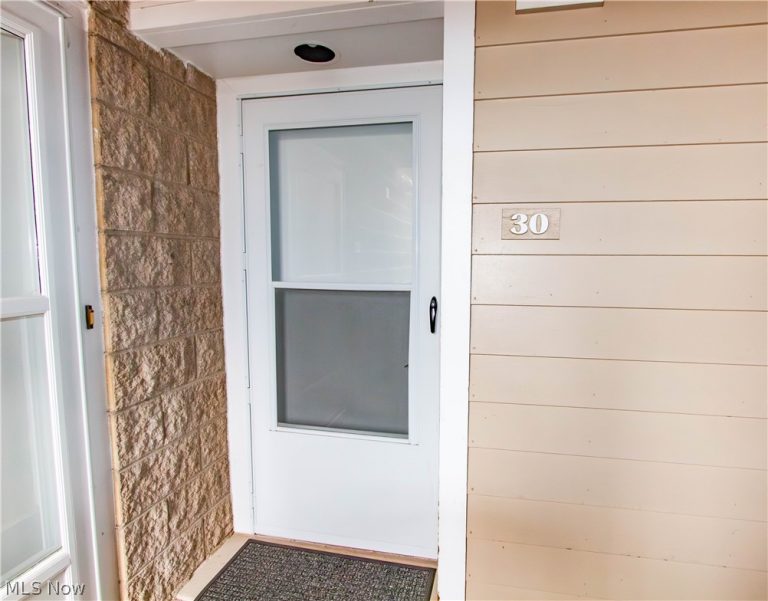 30 Marina Point Drive, Sandusky, OH - Photo 2