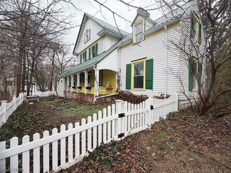 3415 Blackburn Road, Canton, OH - Photo 3